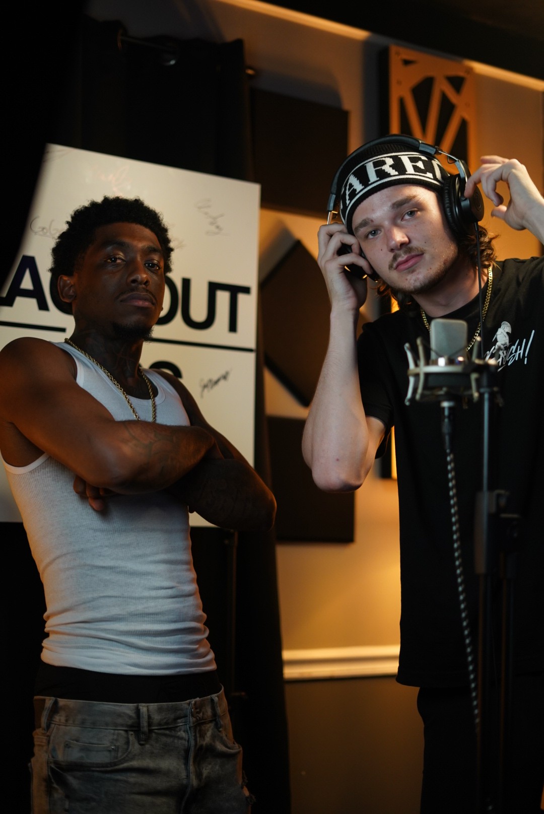 Artists getting ready at the BLACKOUT BARS microphone